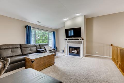 603 Howard Ave, East Dundee, IL 60118 photo 5