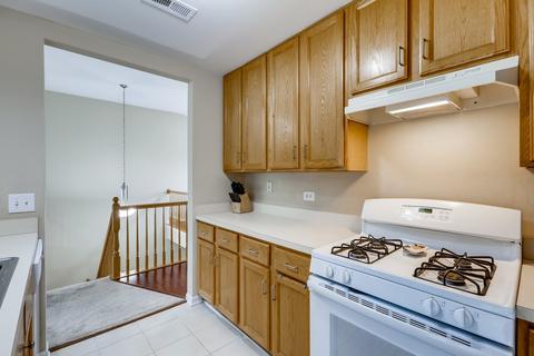 603 Howard Ave, East Dundee, IL 60118 photo 10