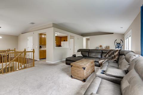 603 Howard Ave, East Dundee, IL 60118 photo 7
