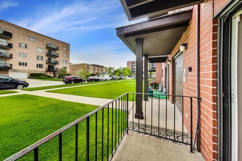 1230 Brown St #1E, Des Plaines, IL 60016 photo 14