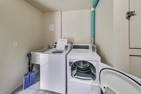 1230 Brown St #1E, Des Plaines, IL 60016 photo 12