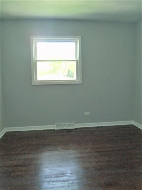 1590 Martha Dr, Elgin, IL 60123 photo 9
