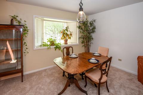 1606 Cypress Ct, Hoffman Estates, IL 60169 photo 7