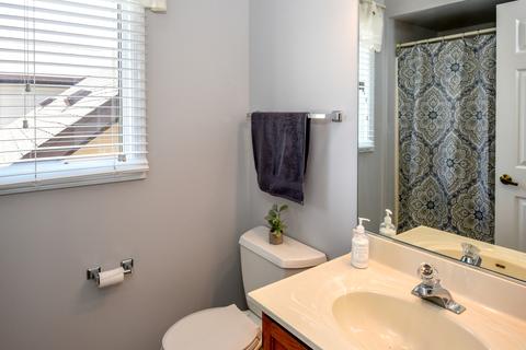 1606 Cypress Ct, Hoffman Estates, IL 60169 photo 21