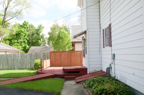 823 Cedar Ave, Elgin, IL 60120 photo 56
