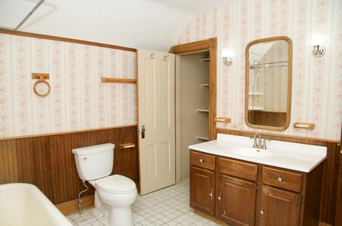 823 Cedar Ave, Elgin, IL 60120 photo 45