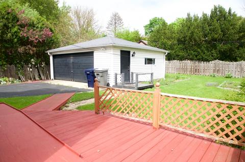 823 Cedar Ave, Elgin, IL 60120 photo 54