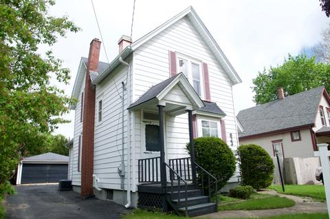 823 Cedar Ave, Elgin, IL 60120 photo 3
