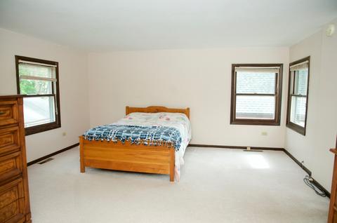 823 Cedar Ave, Elgin, IL 60120 photo 34