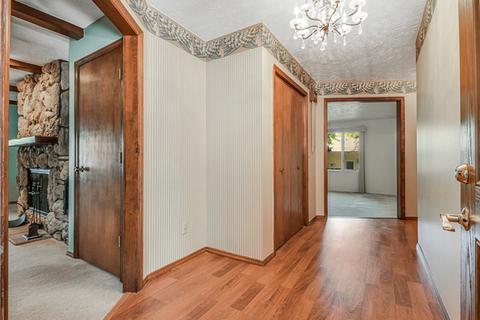 1308 W Heritage Rd, Normal, IL 61761 photo 4