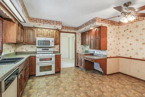 1308 W Heritage Rd, Normal, IL 61761 photo 7