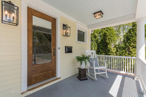 1012 N Wheaton Ave, Wheaton, IL 60187 photo 2