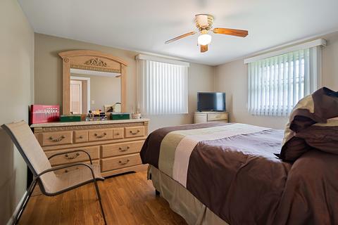 347 Florida Ave, Aurora, IL 60506 photo 4