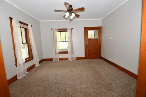 618 Bangs St, Aurora, IL 60505 photo 6