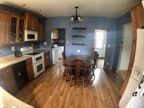 1818 9th St, Peru, IL 61354 photo 5