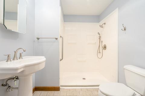 479 Cassin Rd, Naperville, IL 60565 photo 12