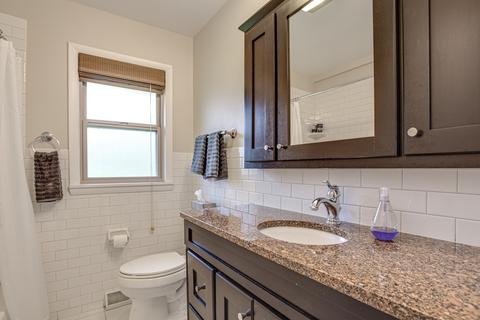 1105 W Pendleton Pl, Mount Prospect, IL 60056 photo 19