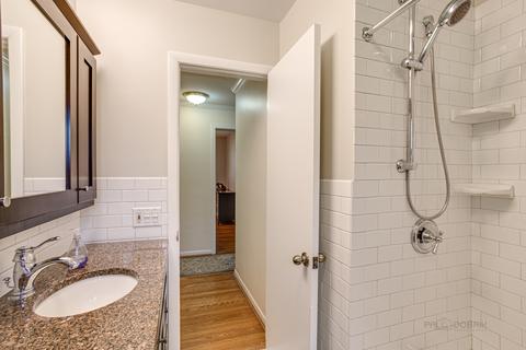 1105 W Pendleton Pl, Mount Prospect, IL 60056 photo 20