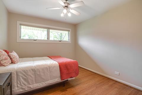 1105 W Pendleton Pl, Mount Prospect, IL 60056 photo 16