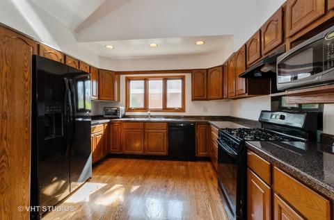 2242 Grandview Pl, Glenview, IL 60025 photo 3