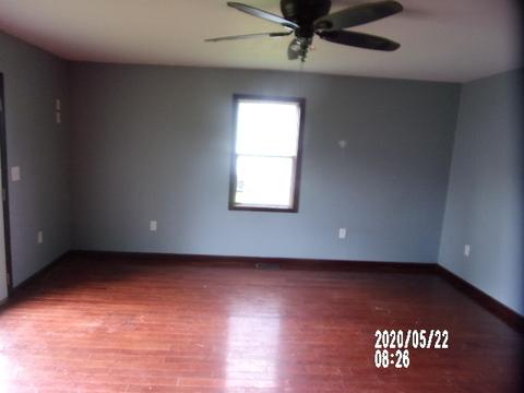 320 N Maple St, Clinton, IL 61727 photo 15