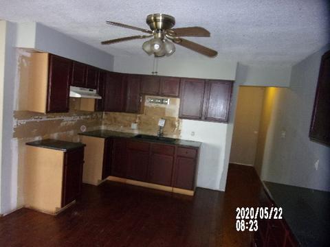 320 N Maple St, Clinton, IL 61727 photo 7