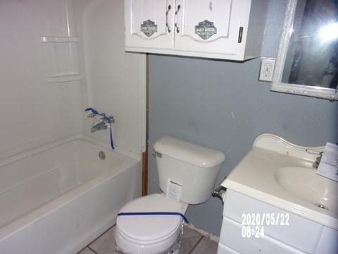 320 N Maple St, Clinton, IL 61727 photo 9