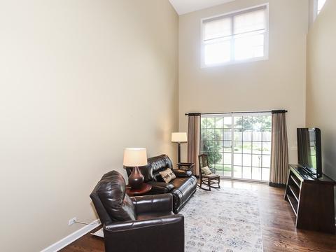 3944 Balmoral Ct, Rolling Meadows, IL 60008 photo 3