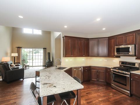 3944 Balmoral Ct, Rolling Meadows, IL 60008 photo 7