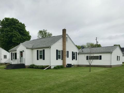301 E Park Ave, Manlius, IL 61338 photo 3