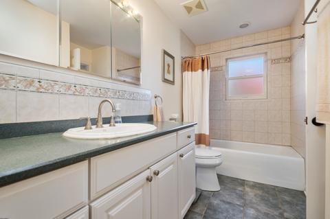 3865 N Firestone Dr, Hoffman Estates, IL 60192 photo 15