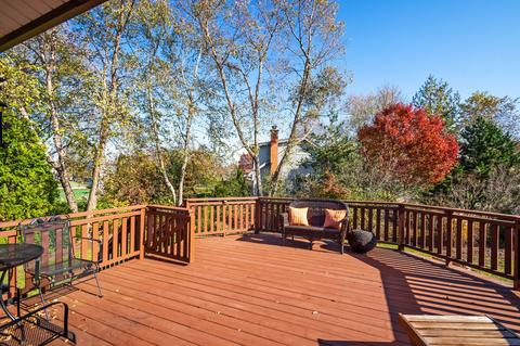 3865 N Firestone Dr, Hoffman Estates, IL 60192 photo 18