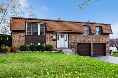 3865 N Firestone Dr, Hoffman Estates, IL 60192 photo 1