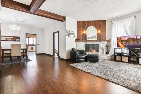 470 Stella St, Elgin, IL 60120 photo 7