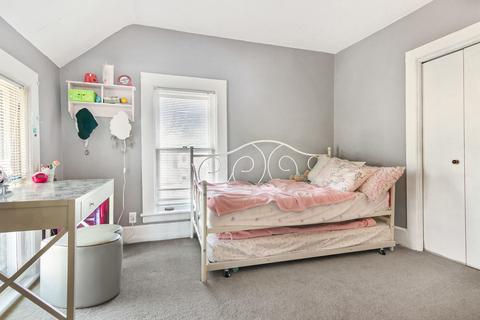 470 Stella St, Elgin, IL 60120 photo 23