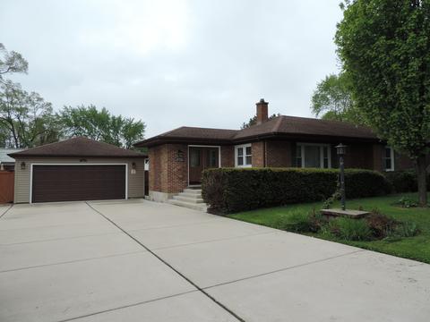 1247 Lee St, Wheeling, IL 60090 photo 1