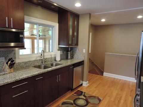 1247 Lee St, Wheeling, IL 60090 photo 6