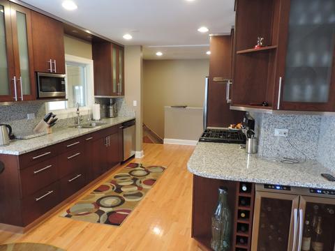 1247 Lee St, Wheeling, IL 60090 photo 4