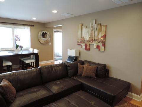1247 Lee St, Wheeling, IL 60090 photo 8