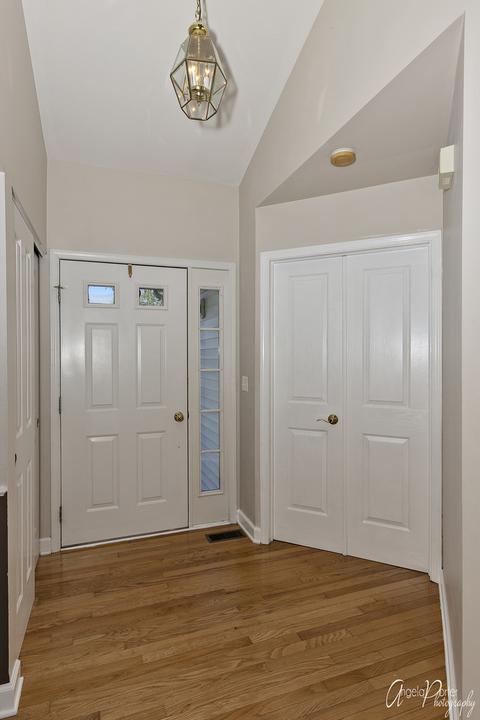 726 Whitmore Trl, Mchenry, IL 60050 photo 6