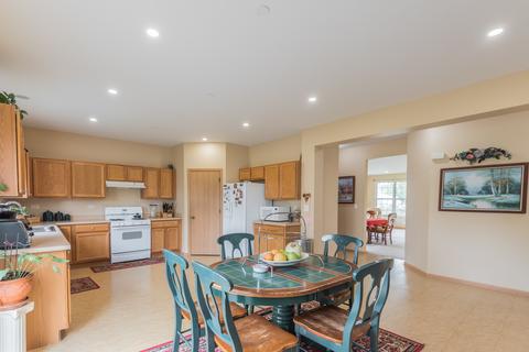 920 Christopher St, Plano, IL 60545 photo 13