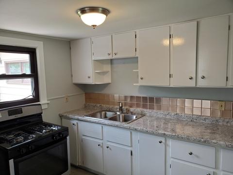 837 S Sumner Ave, Aurora, IL 60505 photo 7