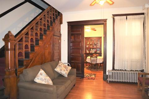 4423 S Berkeley Ave, Chicago, IL 60653 photo 6