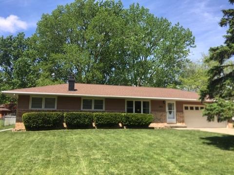 207 Sandra Ln, Normal, IL 61761 photo 1