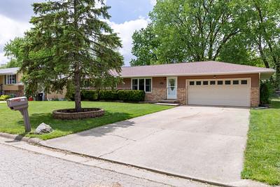 207 Sandra Ln, Normal, IL 61761 photo 3