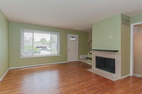 1404 Keller Rd #11, Normal, IL 61761 photo 4