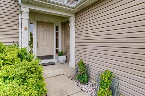10176 Compton Dr, Huntley, IL 60142 photo 2