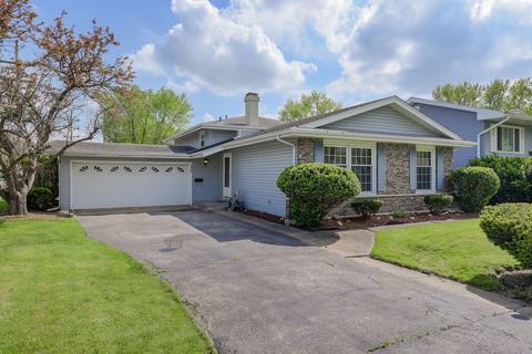 1318 Coolidge Ave, Wheaton, IL 60189 photo 1