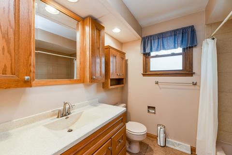 1318 Coolidge Ave, Wheaton, IL 60189 photo 7