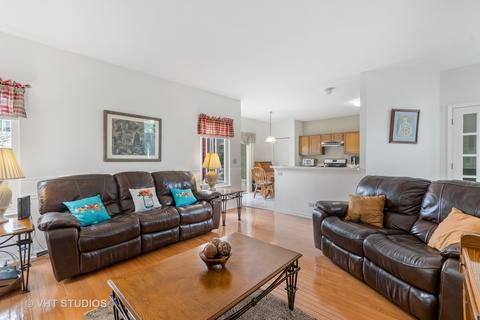 223 Faircroft Rd, Bartlett, IL 60103 photo 9